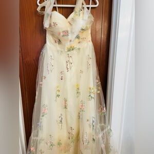 Tulle Flower Embroidery Long Formal Evening Party Gown Lace-up Back 10/12 Tall